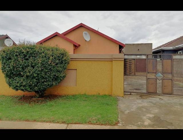 2 BEDROOM HOUSE FOR SALE IN BRAM FISCHERVILLE